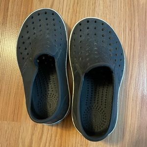 Toddler Natives size 6